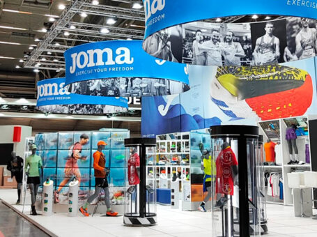 Stand de Joma en ISPO Múnich 2024